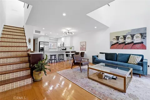 10926 Bluffside #25, Studio City, CA 91604