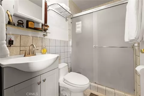 Bath - 33923 53rd St W, Acton, CA 93510 photo 1 of 4
