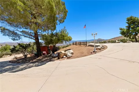 Exterior - 33923 53rd St W, Acton, CA 93510 photo 13 of 13