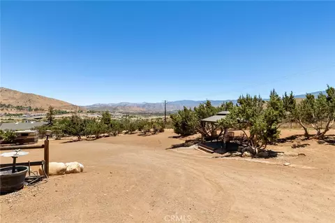 Exterior - 33923 53rd St W, Acton, CA 93510 photo 11 of 13