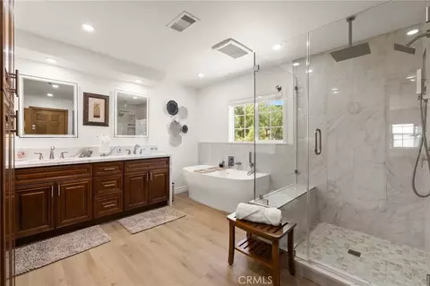 Bath - 33923 53rd St W, Acton, CA 93510 photo 3 of 4