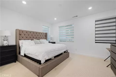 26799 Keystone Loop, Valencia, CA 91381 photo 24