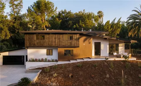 4041 Vanalden Ave, Tarzana, CA 91356