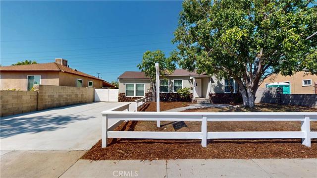 7827 Rhodes, North Hollywood, CA 91605