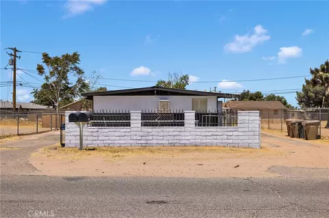 16396 Yucca St, Hesperia, CA 92345