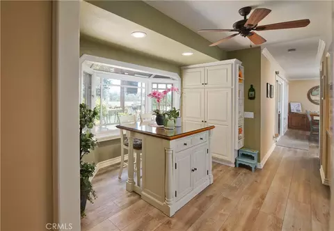 Entry Way - 25023 Everett, Newhall, CA 91321 photo 1 of 2