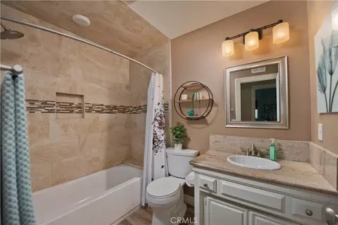 Bath - 25023 Everett, Newhall, CA 91321 photo 4 of 4