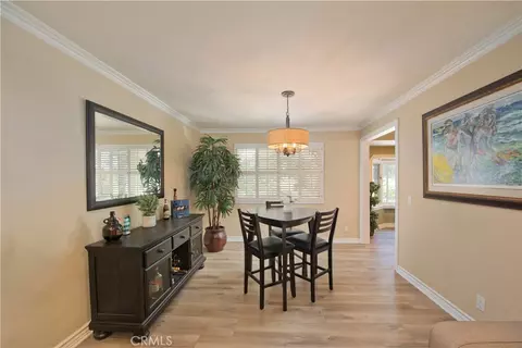 Dining - 25023 Everett, Newhall, CA 91321 photo 4 of 4