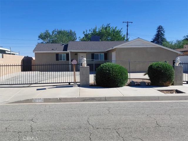1211 E Avenue R3, Palmdale, CA 93550