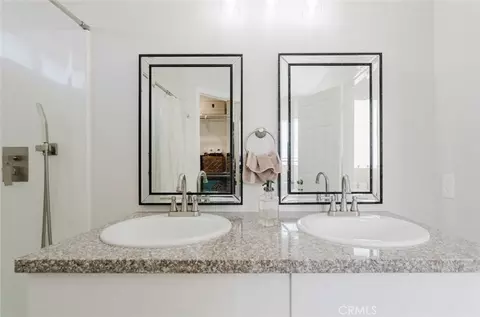 Bath - 36836 Meadowview Ct, Palmdale, CA 93552 photo 3 of 4