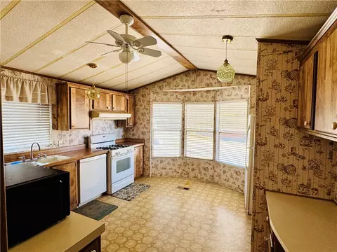 333 S Dennison #6, Tehachapi, CA 93561 photo 8