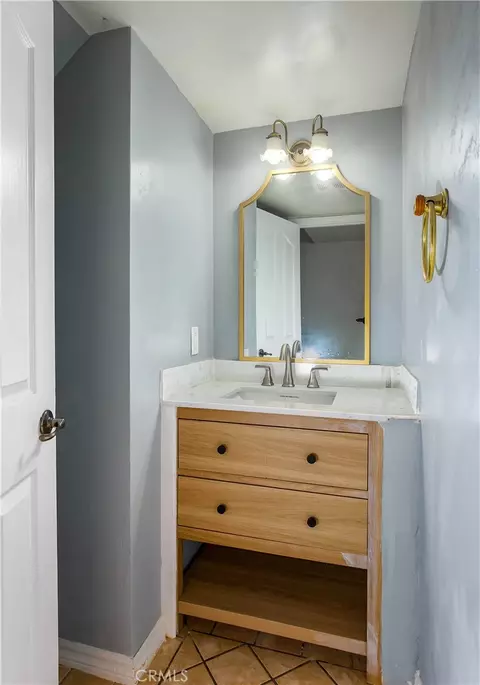 Bath - 735 E Avenue K7, Lancaster, CA 93535 photo 1 of 4