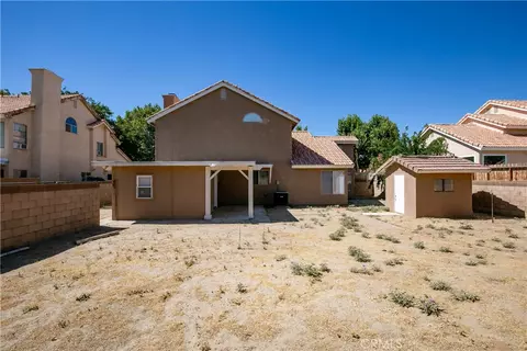 Exterior - 735 E Avenue K7, Lancaster, CA 93535 photo 6 of 9