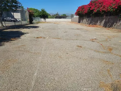 10550 Haddon Ave, Pacoima, CA 91331