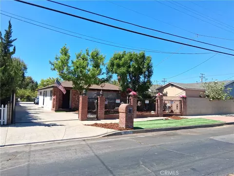 12587 Bradley Ave, Sylmar, CA 91342