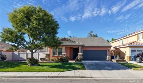 Exterior - 908 Laura Ln, Tehachapi, CA 93561 photo 2 of 6