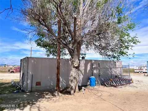 Exterior - 38960 12th St E, Palmdale, CA 93550 photo 9 of 13
