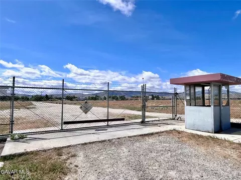 Exterior - 38960 12th St E, Palmdale, CA 93550 photo 13 of 13