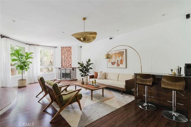 5333 Zelzah Ave #203, Encino, CA 91316