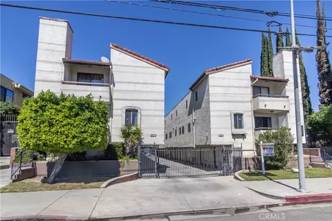13203 Vanowen St #8, North Hollywood, CA 91605