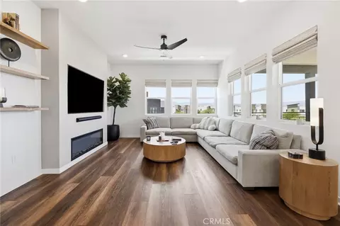 27525 Illumination Ct, Valencia, CA 91381
