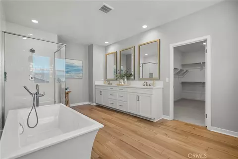 Entry Way - 18138 Tableau, Saugus, CA 91350 photo 2 of 4