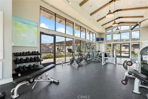 View/Area - 18138 Tableau, Saugus, CA 91350 photo 2 of 2