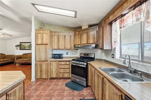 2121 E Ave I #SPC 10, Lancaster, CA 93535 photo 14