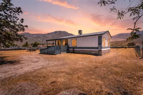 4362 Cottonwood Ln, Weldon, CA 93283