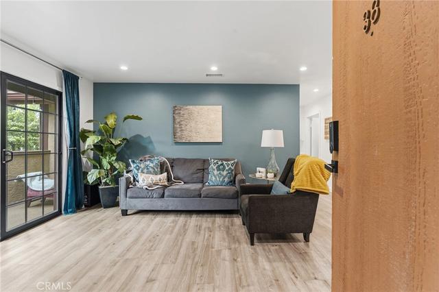 10221 Oklahoma, Chatsworth, CA 91311