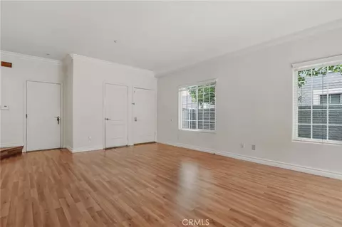 Living - 2455 Oneida St #A, Pasadena, CA 91107 photo 3 of 4