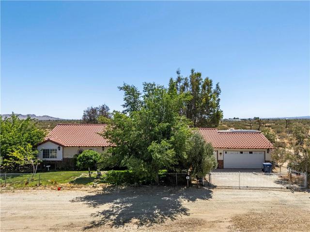 37350 115th St E, Littlerock, CA 93543