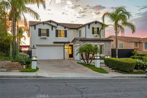 17743 Wren Dr, Canyon Country, CA 91387