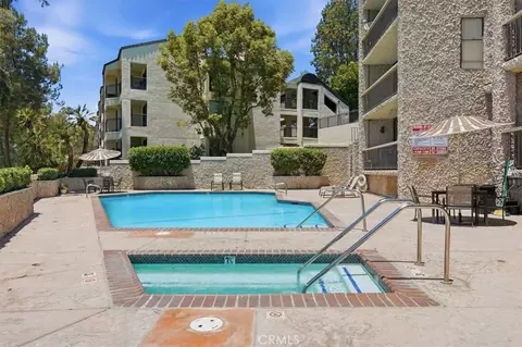 Exterior - 5555 Canyon Crst #2F, Riverside, CA 92507 photo 3 of 4
