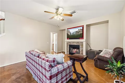 Living - 3107 E Avenue K2, Lancaster, CA 93535 photo 2 of 2