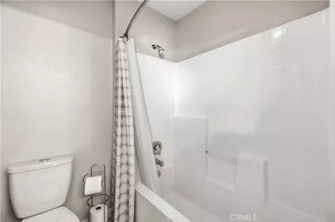 Bath - 3107 E Avenue K2, Lancaster, CA 93535 photo 4 of 5