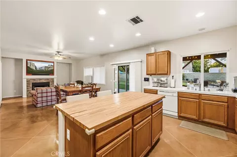 Kitchen - 3107 E Avenue K2, Lancaster, CA 93535 photo 2 of 3