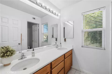 Bath - 3107 E Avenue K2, Lancaster, CA 93535 photo 3 of 5