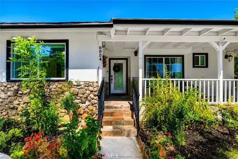 6954 Woodlake Ave, West Hills, CA 91307