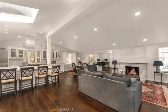 5708 Mcdonie, Woodland Hills, CA 91367