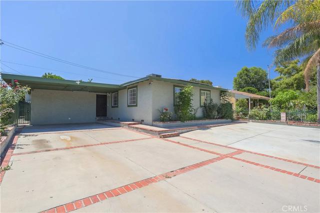 8855 Tyrone Ave, Panorama City, CA 91402