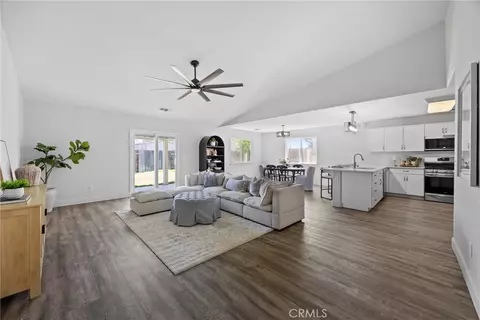11401 Eresma Dr, Bakersfield, CA 93311