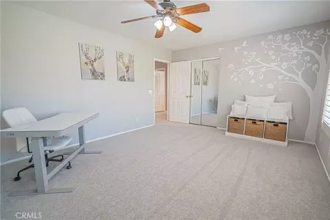 Bedroom - 25317 Oak Ridge Dr, Saugus, CA 91350 photo 4 of 10