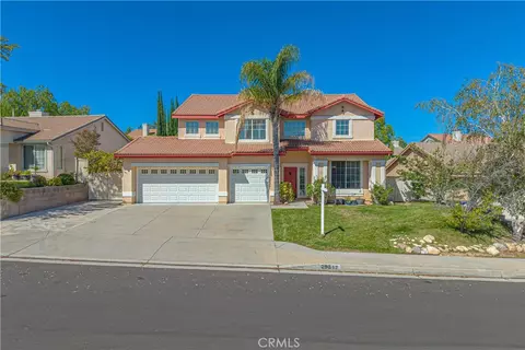 25317 Oak Ridge Dr, Saugus, CA 91350