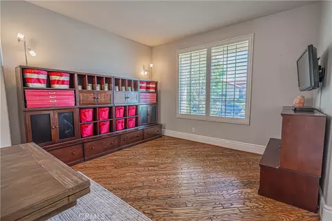 Other - 25317 Oak Ridge Dr, Saugus, CA 91350 photo 2 of 16