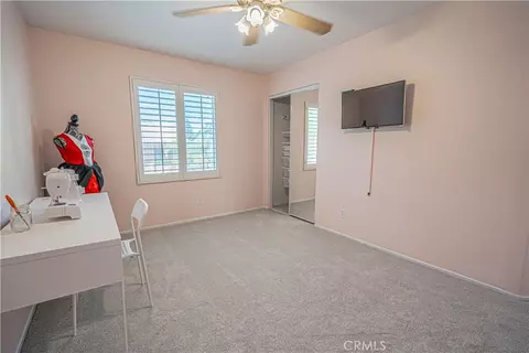 Bedroom - 25317 Oak Ridge Dr, Saugus, CA 91350 photo 9 of 10