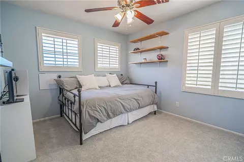 Bedroom - 25317 Oak Ridge Dr, Saugus, CA 91350 photo 10 of 10