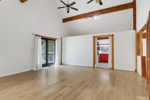 Living - 29716 Jackson, Castaic, CA 91384 photo 18 of 20