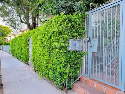 8221 Langdon Ave #103, Van Nuys, CA 91406