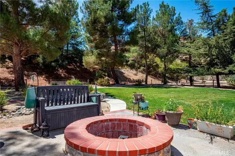 Exterior - 32201 Joaquin, Acton, CA 93510 photo 12 of 28